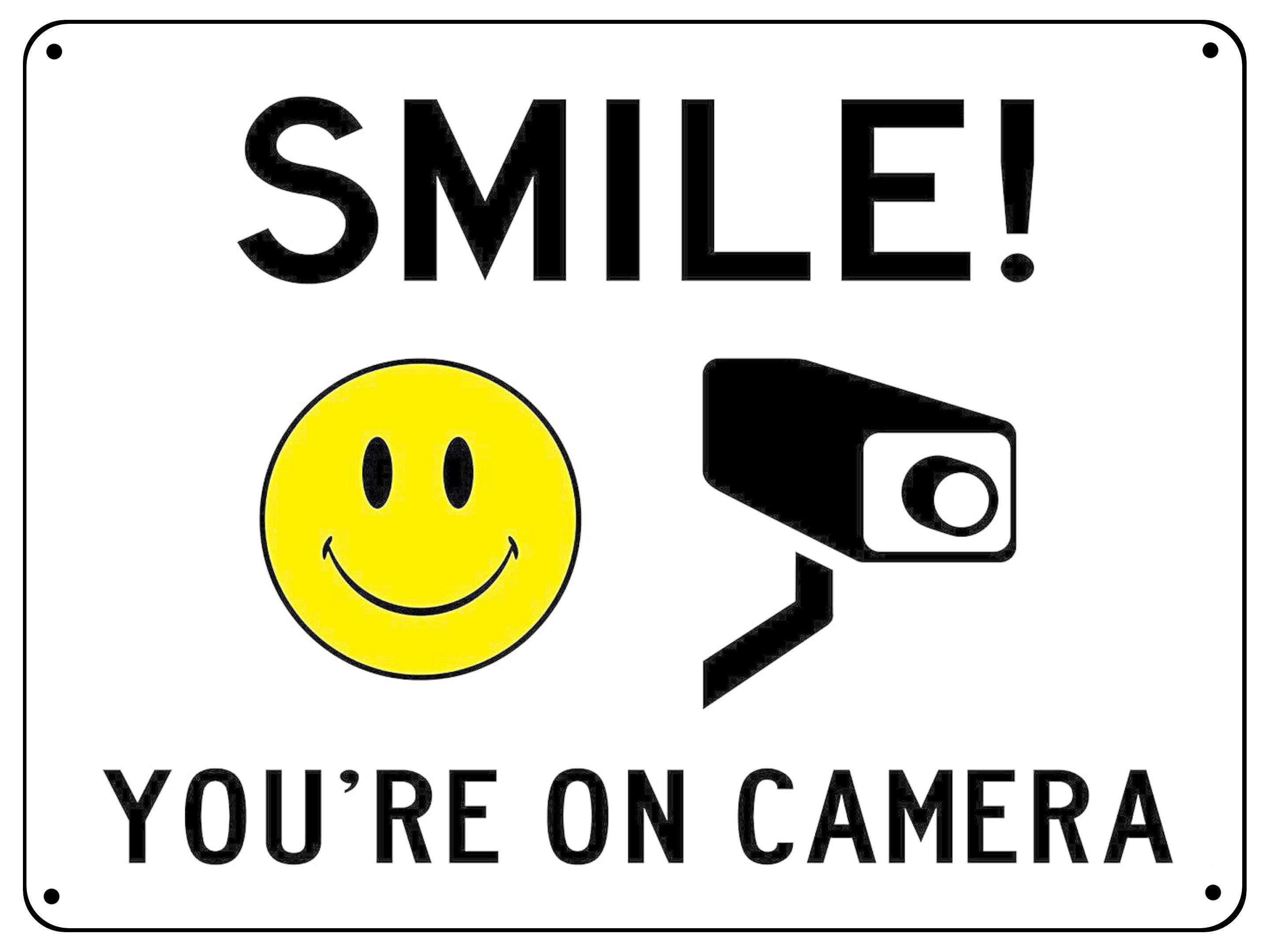 UV071 SMILE YOU'RE ON CAMERA Safety Metal Aluminium Plaque Sign Door Gate A4