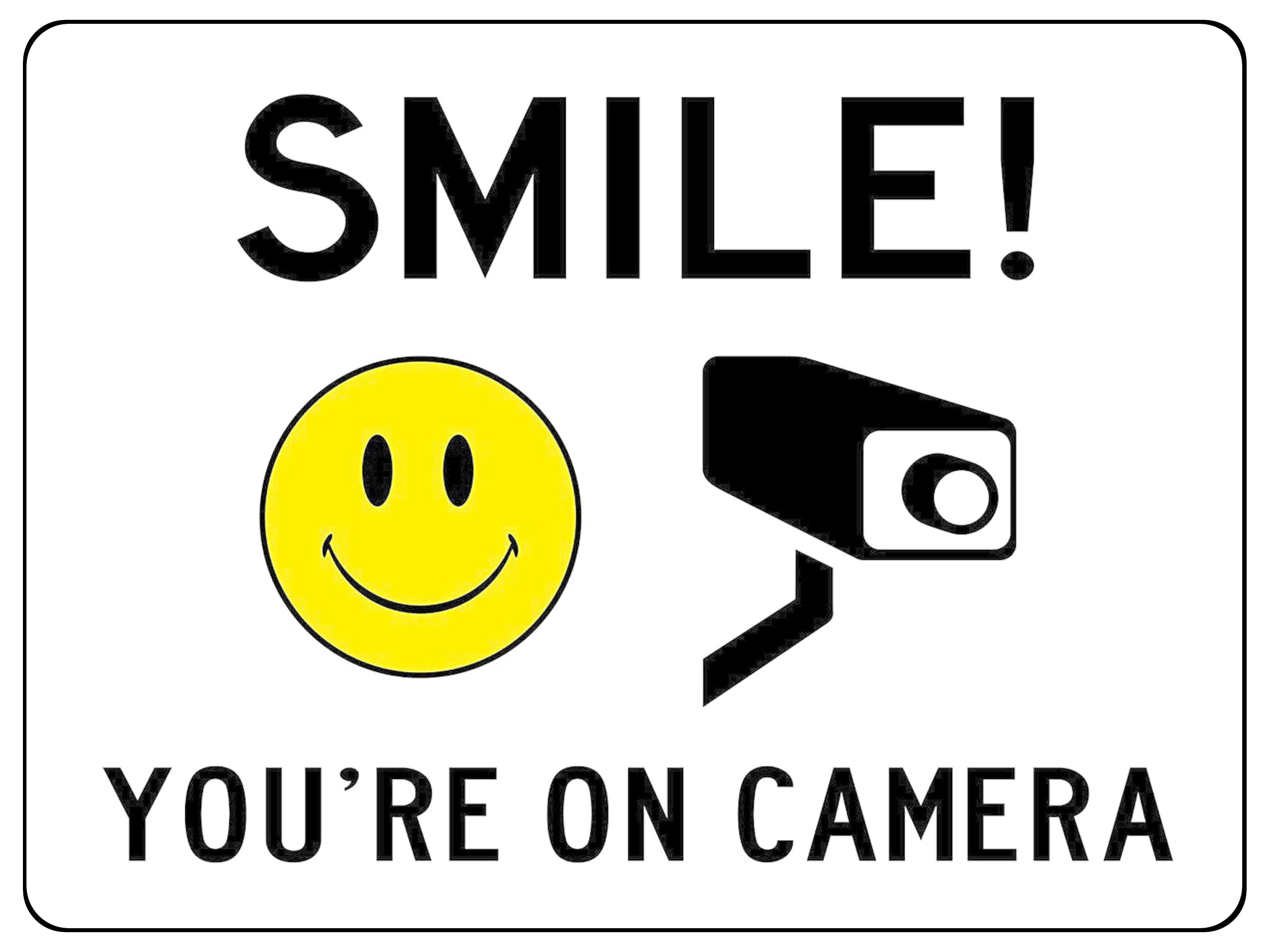 UV071 SMILE YOU'RE ON CAMERA Safety Metal Aluminium Plaque Sign Door Gate A4