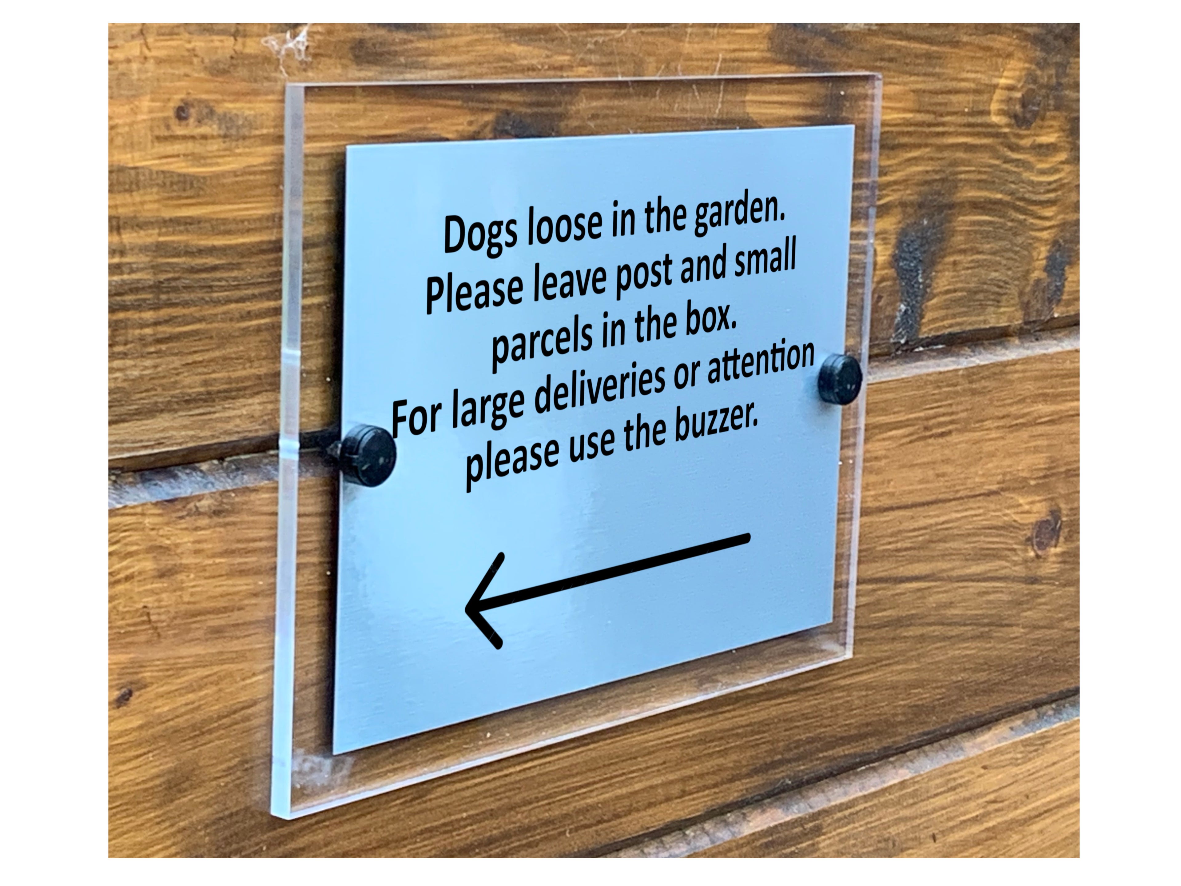 M035 Dogs loose in garden. Deliveries Door Modern Acrylic Aluminium Sign Plaque